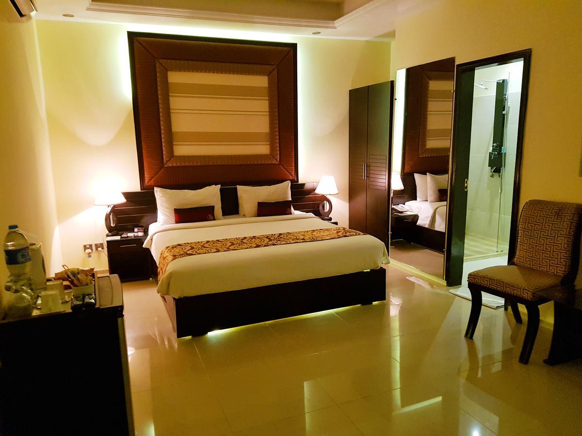 Grand Enclave Lahore Exterior foto