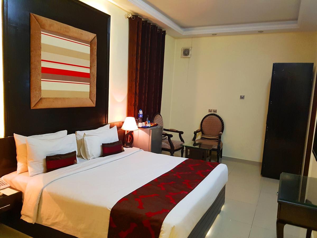Grand Enclave Lahore Exterior foto